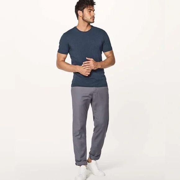 Lululemon Athletica Men’s 5 Year Basic Tee Short Sleeve Heathered Nautical Navy - Picture 2 of 9